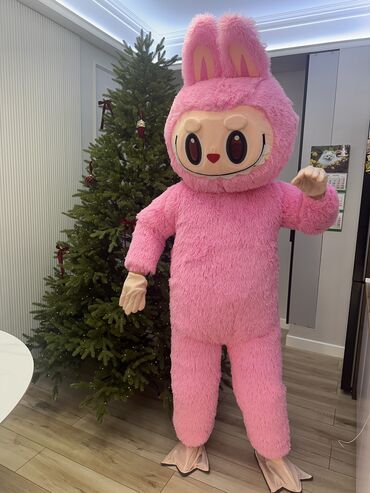 Карнавальные костюмы: Продам новый костюм Лабубу. В наличии 2 цвета - серый и розовый — 1