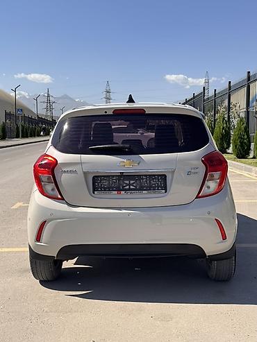 chevrolet spark 2: Chevrolet Spark: 2016 г., 1 л, Автомат, Бензин, Хэтчбэк — 3