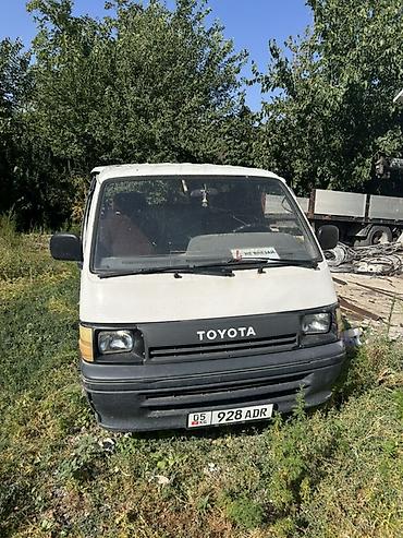 камри 44: Toyota Hiace: 1990 г., 2.4 л, Механика, Дизель, Минивэн — 1