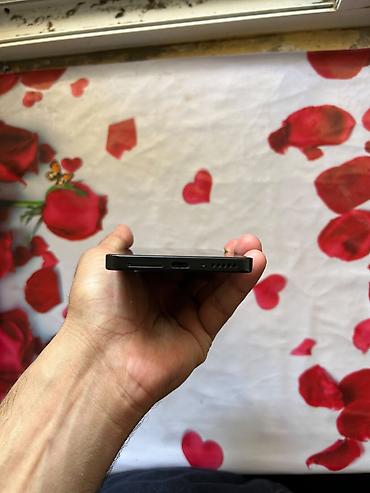 rəsmi note 13: Xiaomi 13, 128 GB, rəng - Qara, 
 Face ID — 2