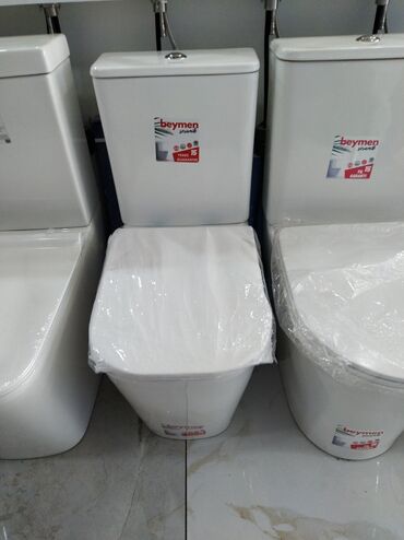 Mətbəx çanaqları: Beymen firmasının ağ rəngdə unitazı. Keramika materialından