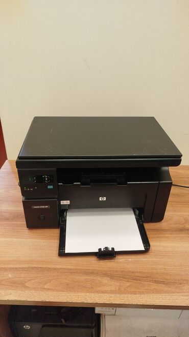 Monitorlar: Hp 1132 ağ qara lazerlo idial vəziyyətdə 3 ay zəmanət 220azn