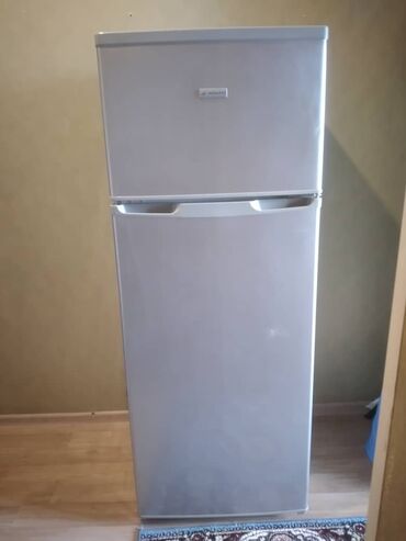 холодильник бус: Муздаткыч Колдонулган, Эки камералуу