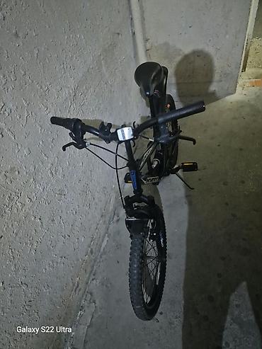 Uşaq dünyası: 20-lik sport velosiped. Hyper markasıdır. Skorusu 7-lidir. Əla — 6