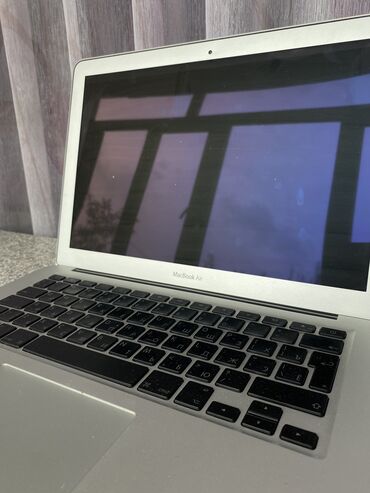 ноутбуки apple цена в бишкеке: Ноутбук, Apple, 2 ГБ ОЗУ, Для несложных задач, память SSD