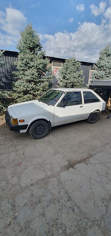 323 автомат: Mazda 323: 1983 г., 1.3 л, Механика, Бензин, Хэтчбэк — 2