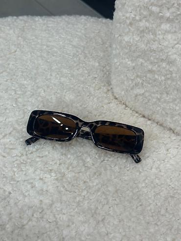 Солнцезащитные очки: Очки по 400 сом Новые, закрыла островок, распродаю Ко всем идут at lalafo.kg — 3 Солнцезащитные очки: Очки по 400 сом Новые, закрыла островок, распродаю Ко всем идут — 3