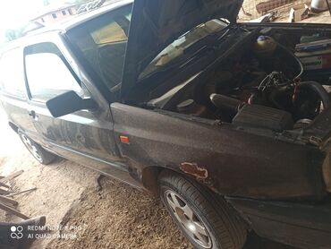 рычаг фораннер: Volkswagen City Golf: 1992 г., 1.8 л, Механика, Бензин, Купе