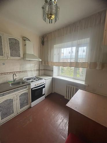 3 комнаты, 60 м², 5 мкр Индивидуалка, 5 этаж, Старый ремонт