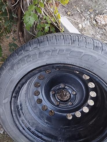 teker yazilari: 185.65.15Habilead markalı təkər1Ədətdi aşagi eri var və dəmir disk — 3