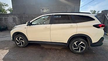 Toyota: Toyota Rush: 2021 г., 1.5 л, Автомат, Бензин, Кроссовер — 7