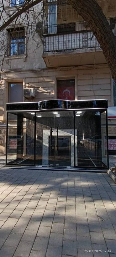 gunluk arenda: Elmaler metrosundan 5 deqiqelik mesafede yerlesen 91 kvadratdan ibaret