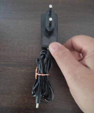 iptv: Блок питания для IPTV приставки MAG520 5V 2A, штекер тонкий район