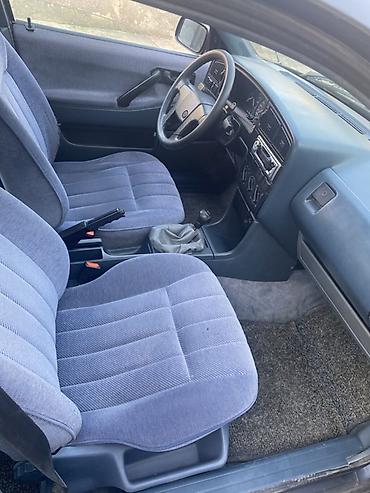 Транспорт: Volkswagen Passat: 1989 г., 1.8 л, Механика, Бензин, Универсал — 3