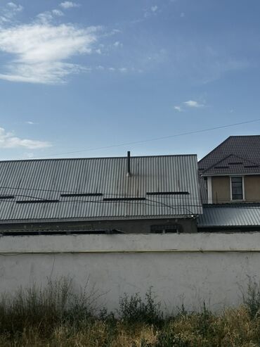 зеркало в аренду: Продаю 2 дома под снос, одноэтажный внутри, крыши, двери окно