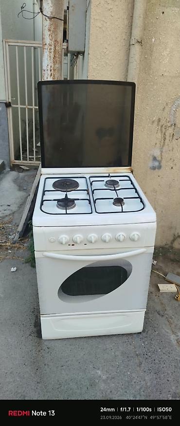 Qaz peci satilir 120azn.Her bir gozu işleyir.sobasi qazla