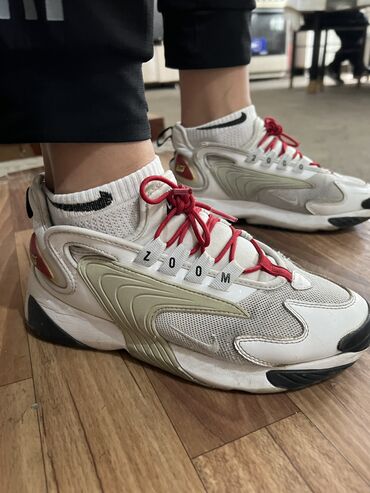 Кроссовки и спортивная обувь: Мужские кроссовки, 37, Nike, Б/у, цвет - Белый, Самовывоз