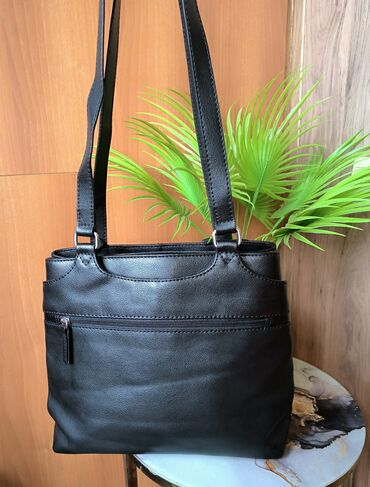 Çantalar: Новая чисто кожаная сумка американского бренда Clever&Chic