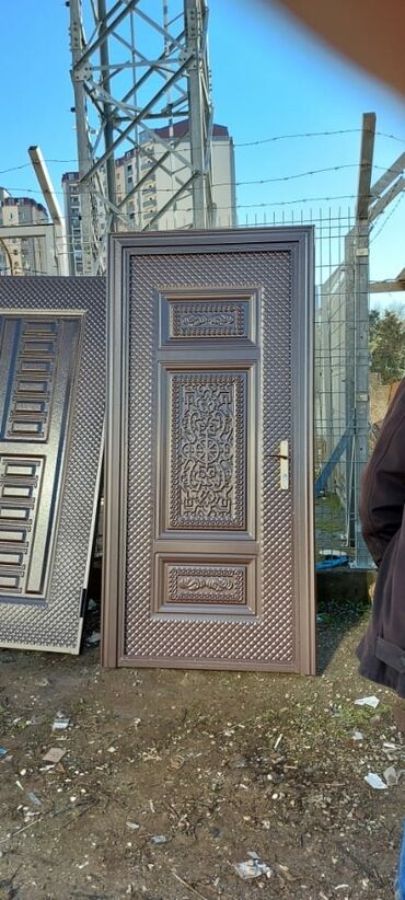 Giriş qapıları: Yeni Giriş qapısı Ödənişli çatdırılma -da lalafo.az — 6 Giriş qapıları: Yeni Giriş qapısı Ödənişli çatdırılma — 6