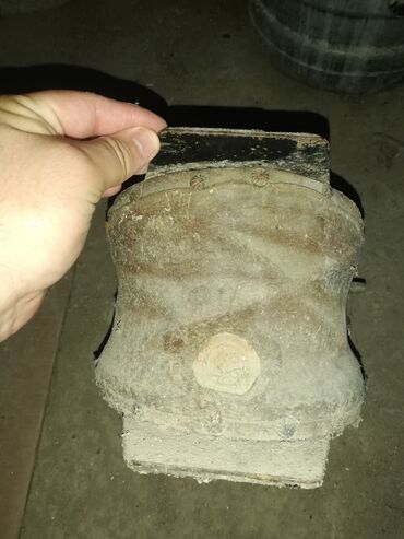 Hava vuranlar: Məhsul: Tövlə/ferma üçün əl fırlatmalı hava üfürəni (körük tipli hava — 10