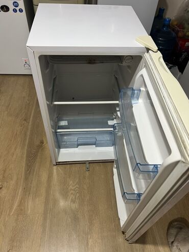 кондиционеры цены: Компактный однодверный мини‑холодильник CHANGER