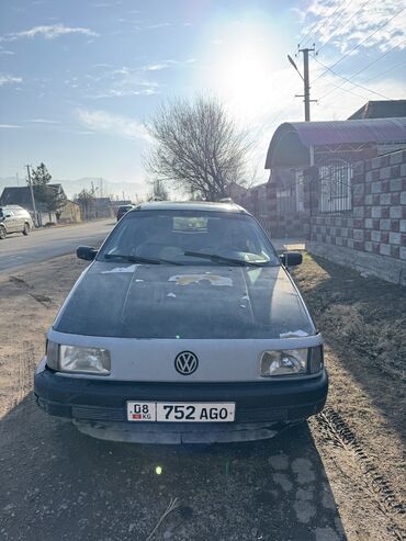 volkswagen 1990: Volkswagen Passat: 1991 г., 2 л, Механика, Бензин, Универсал