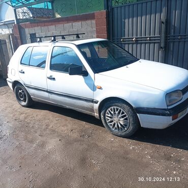 Volkswagen: Volkswagen Golf: 1992 г., 1.8 л, Механика, Газ, Хэтчбэк