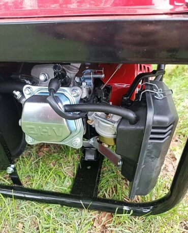 Ostali kućni aparati: Generator Kraftroyal Generator PS9000 petrol Cena 260 evra KARFTROYAL — 13