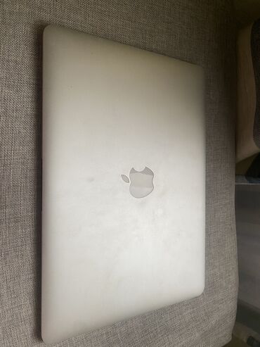 динамика авто: Подою MacBook Air 13В оочень хорошем состоянии все что в ней есть