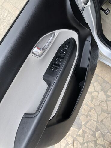 Kia: Kia Ray: 2019 г., 1 л, Автомат, Бензин — 8