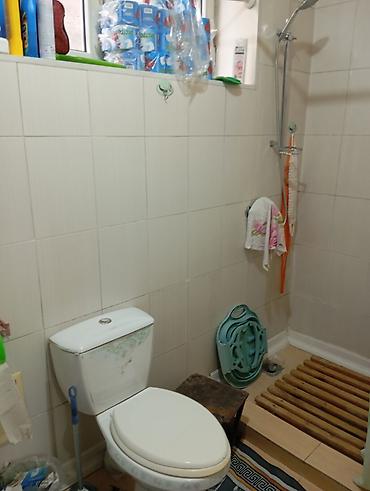 Продажа коттеджей и домов: Продаю 2 дома на одном участке, первая линия, можно под бизнес. Общая — 10