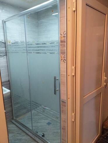 Duş kabinaları, arakəsmələr: Yeni Üstü açıq kabina, Künc üçün, Ödənişli çatdırılma — 18
