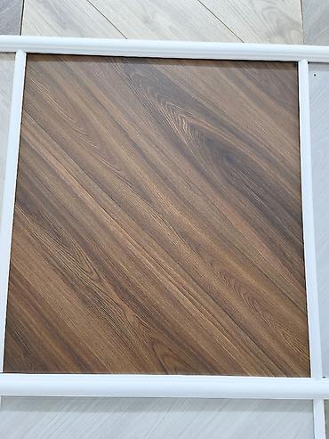 Məhsul xüsusiyyətləri: - Material: laminat/PVC vinil tipli taxta at lalafo.az Məhsul xüsusiyyətləri: - Material: laminat/PVC vinil tipli taxta