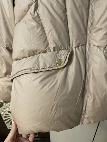 Пуховики и зимние куртки: Пуховик, Короткая модель, С капюшоном, M — 10