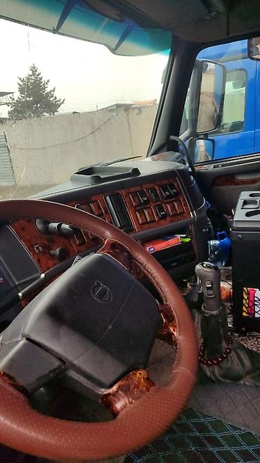 Тягачи: Тягач, Volvo, Тентованный — 7