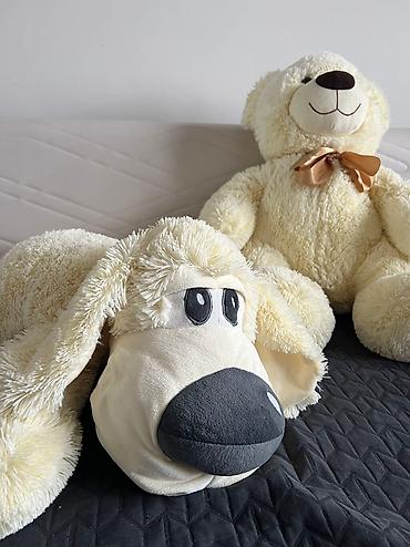 Oyuncaqlar: Fancy firmanın yumşaq oyuncağı. Biri 60 man. Ölçü: 60sm. Bağlı — 8
