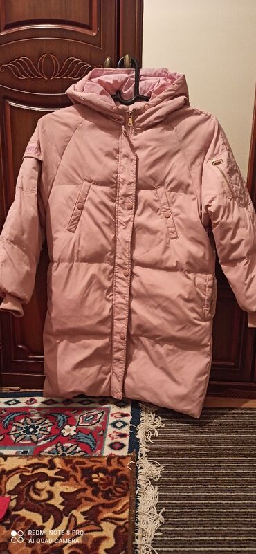 Отдам даром: Зимняя куртка с капюшоном оверсайз. Цвет нежно розовый. Состояние