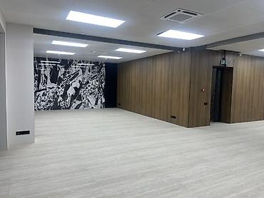 open space: Светлые офисные помещения с панорамным остеклением и современным — 6
