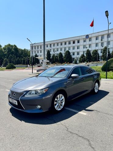 полированная машина: Lexus ES: 2014 г., Автомат, Гибрид, Седан