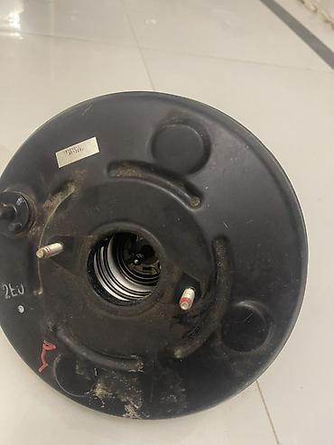 maşında qaz tormoz: Əyləc güc artırıcısı (vakum booster) Tayota Yaris 2014. - Avtomobilin — 3