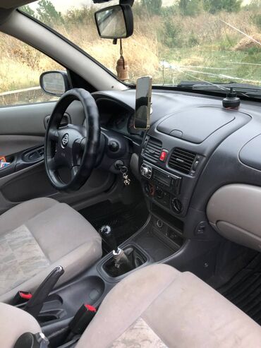 срочно продаю ниссан примера: Nissan Almera: 2002 г., 1.5 л, Механика, Бензин, Седан