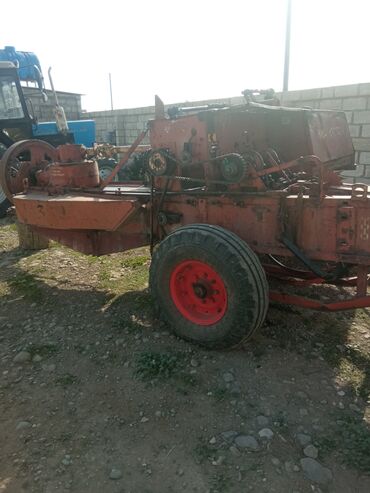 traktor satisi: Pres Ağdamdadi təcili satılır endirim olacaq