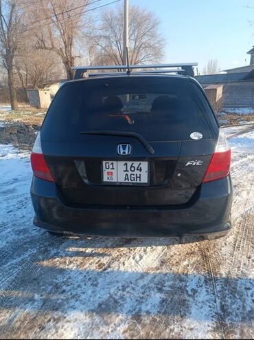 Honda: Honda Fit: 2005 г., 1.3 л, Вариатор, Бензин