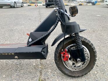 Elektrikli samokatlar: İşlənmiş Elektrik samokat 10", > 1000 Vt, > 45 km/s, Ünvandan götürmə — 9