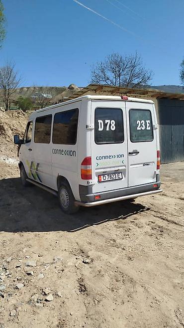 Пассажирский бус на заказ: Срочно срочно сатылыт спринтер сатылат год 2002 об 2,2 сд состояние — 3