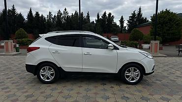Hyundai: Hyundai ix35: 2 l | 2013 il Ofrouder/SUV — 14