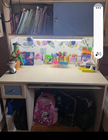 железный стол: Компьютерный стол, Б/у