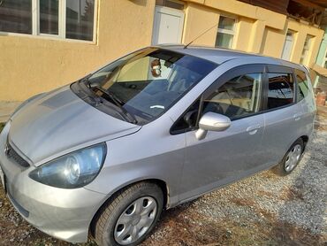 Honda: Honda Fit: 2025 г., Автомат, Бензин, Хэтчбэк — 4