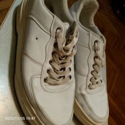 детская домашняя обувь nazo: Göründüyü kimidi geyinilib belə, üstündə problemi yoxdu, orijinal