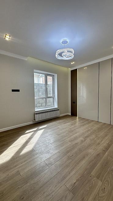 Продажа домов: 4 комнаты, 124 м², 4 соток, Бишкек, Рухий Мурас ж/м Собственник — 8